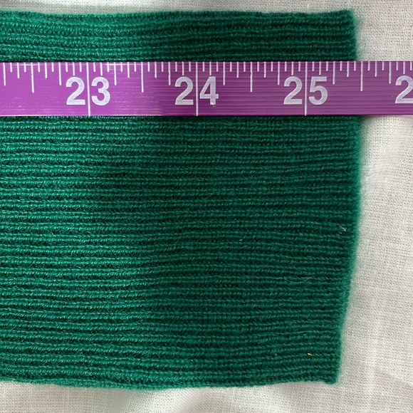 NEW J Crew Cashmere classic-fit crewneck sweater!!! - Picture 3 of 10